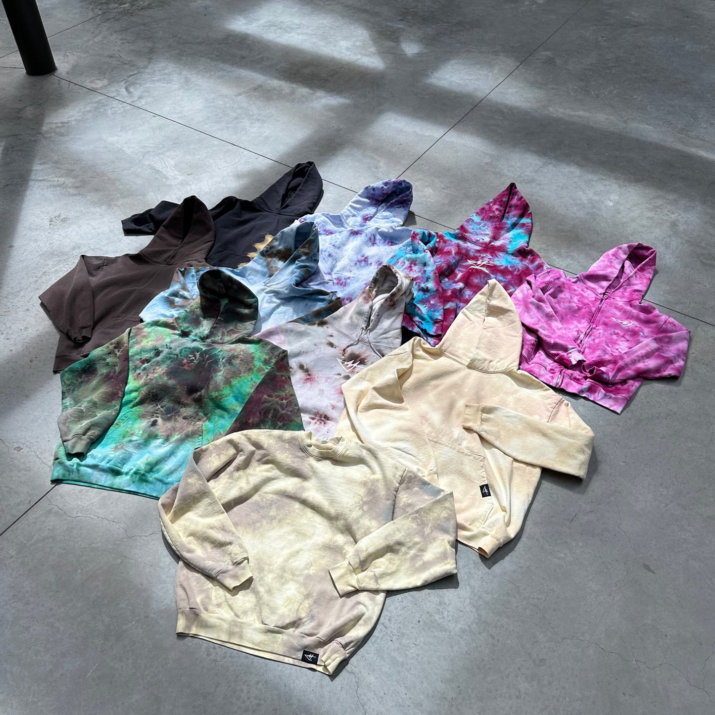 DISCOUNT RACK 50% OFF