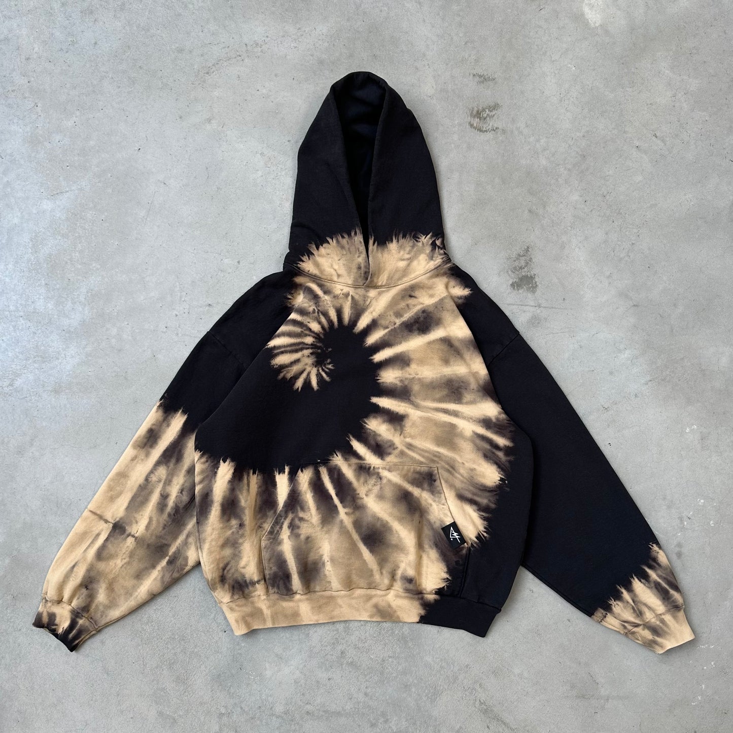 GREAT WAVE HOODIE