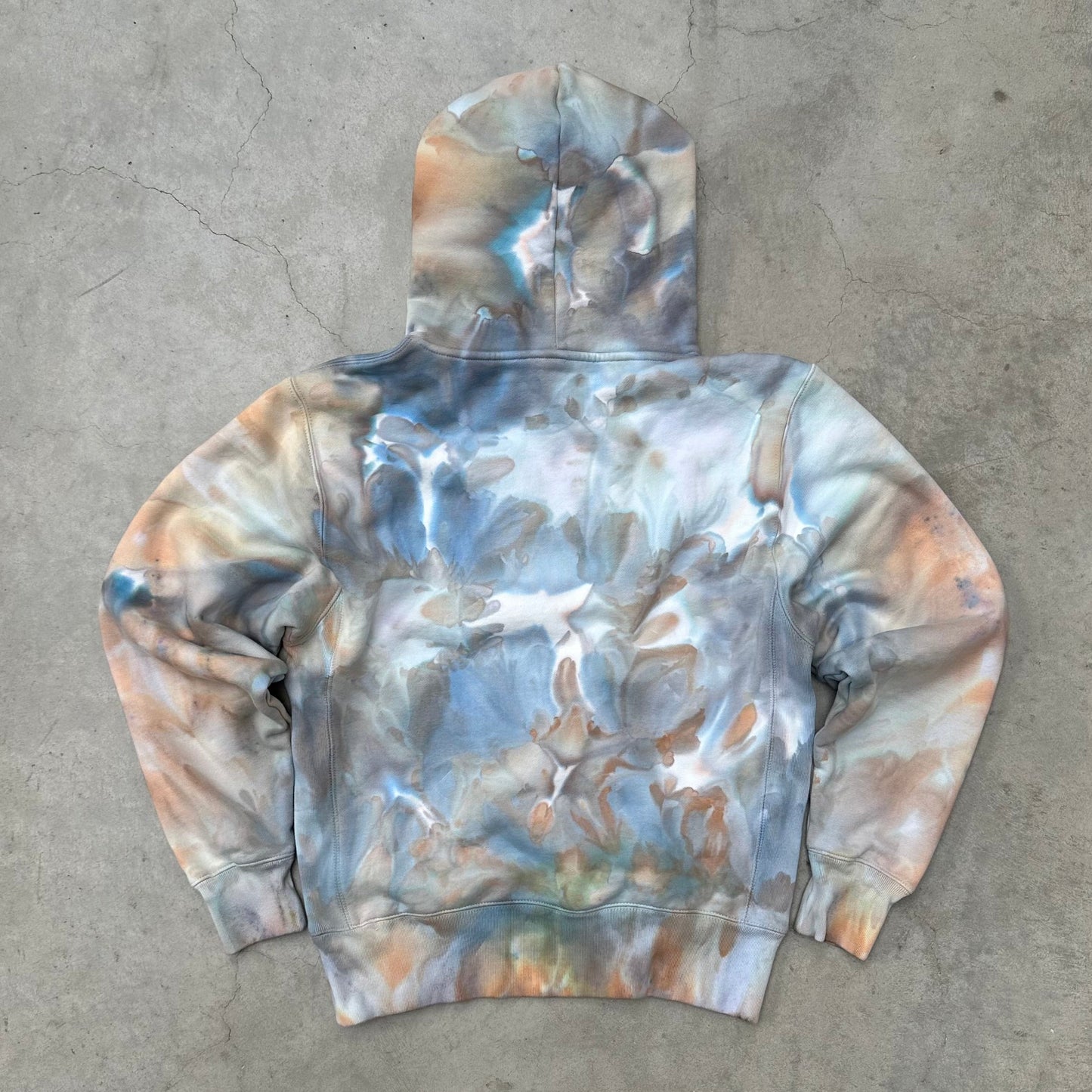 New SEA DUST HOODIE