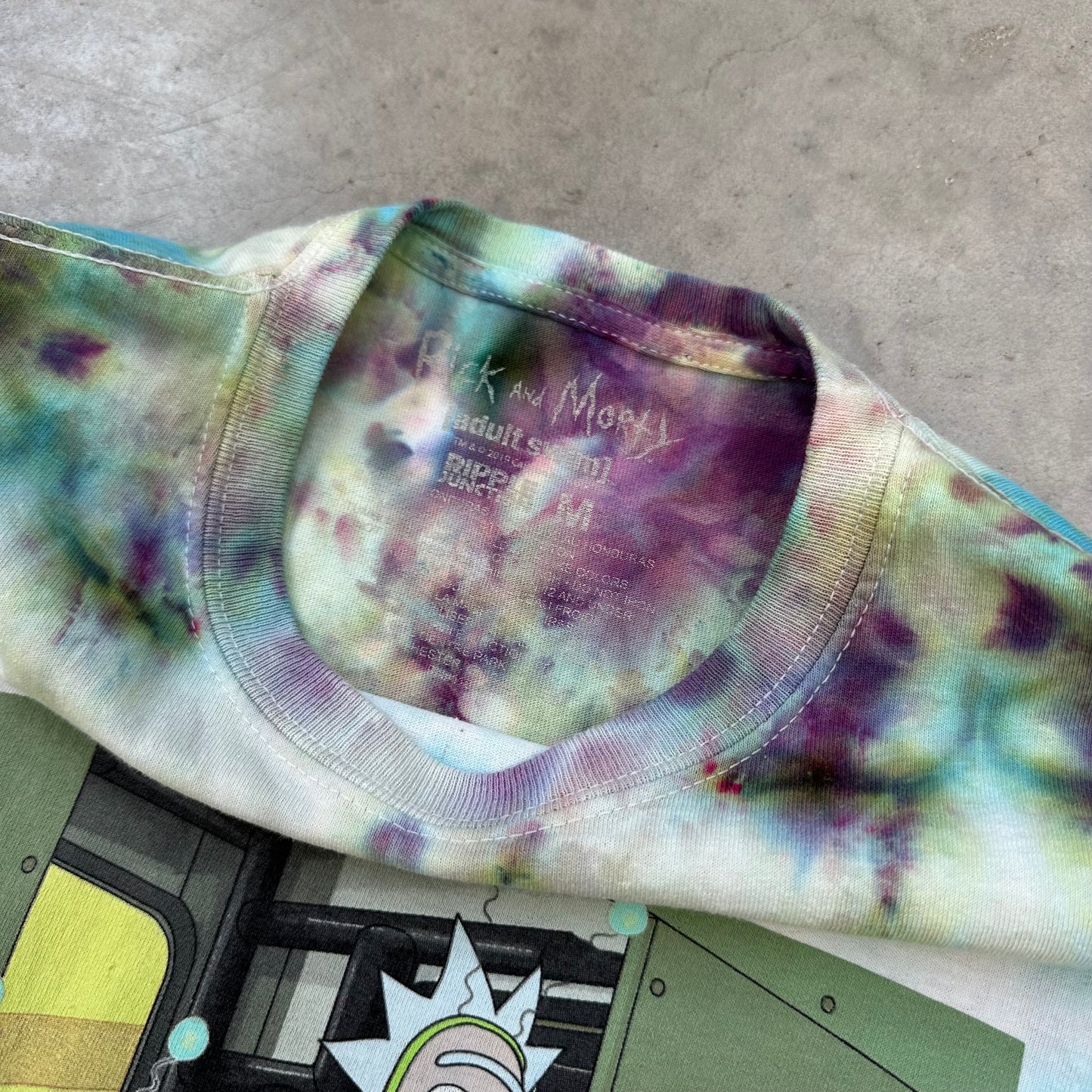 Rick & Morty T (M)