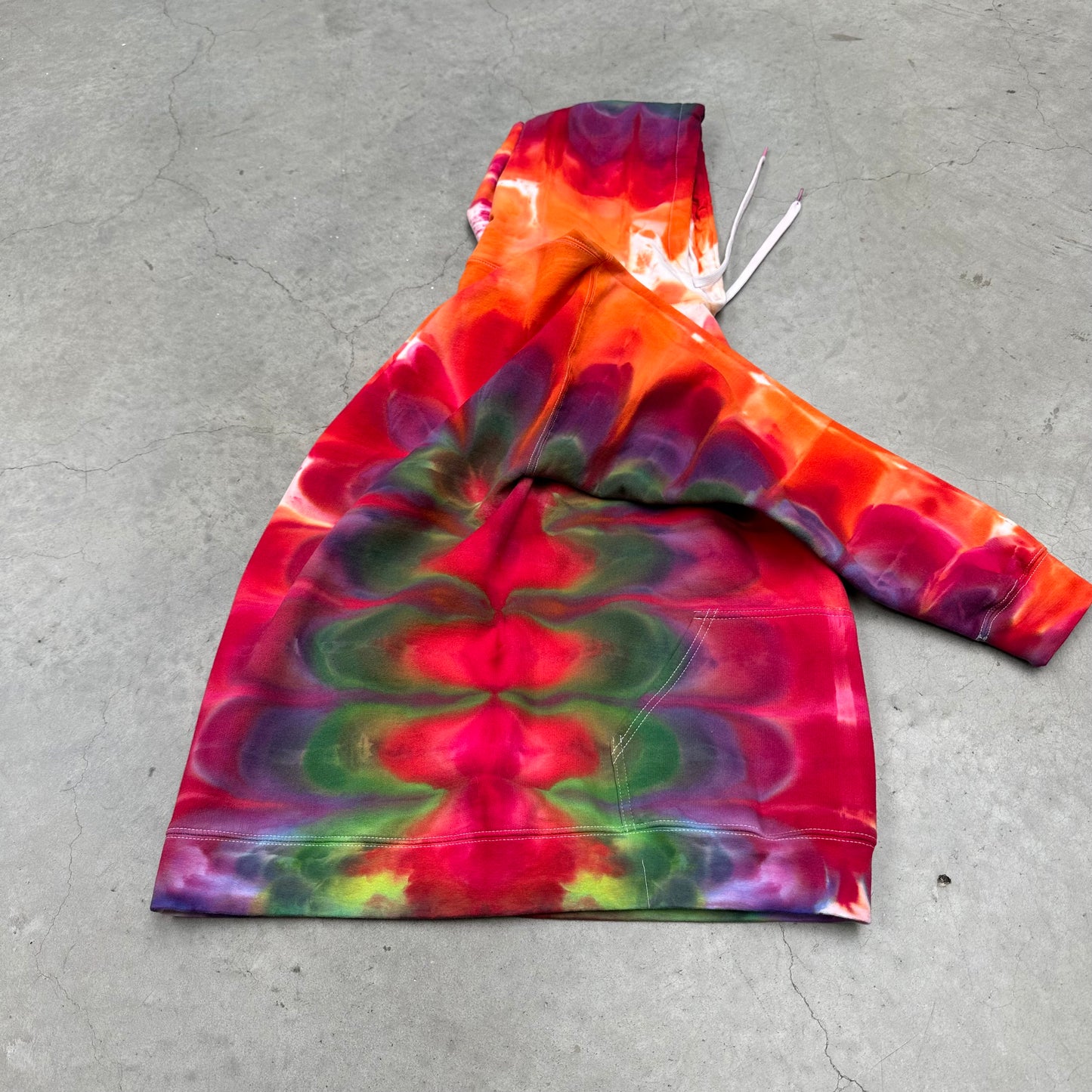 1 of 1 hoodie (L)
