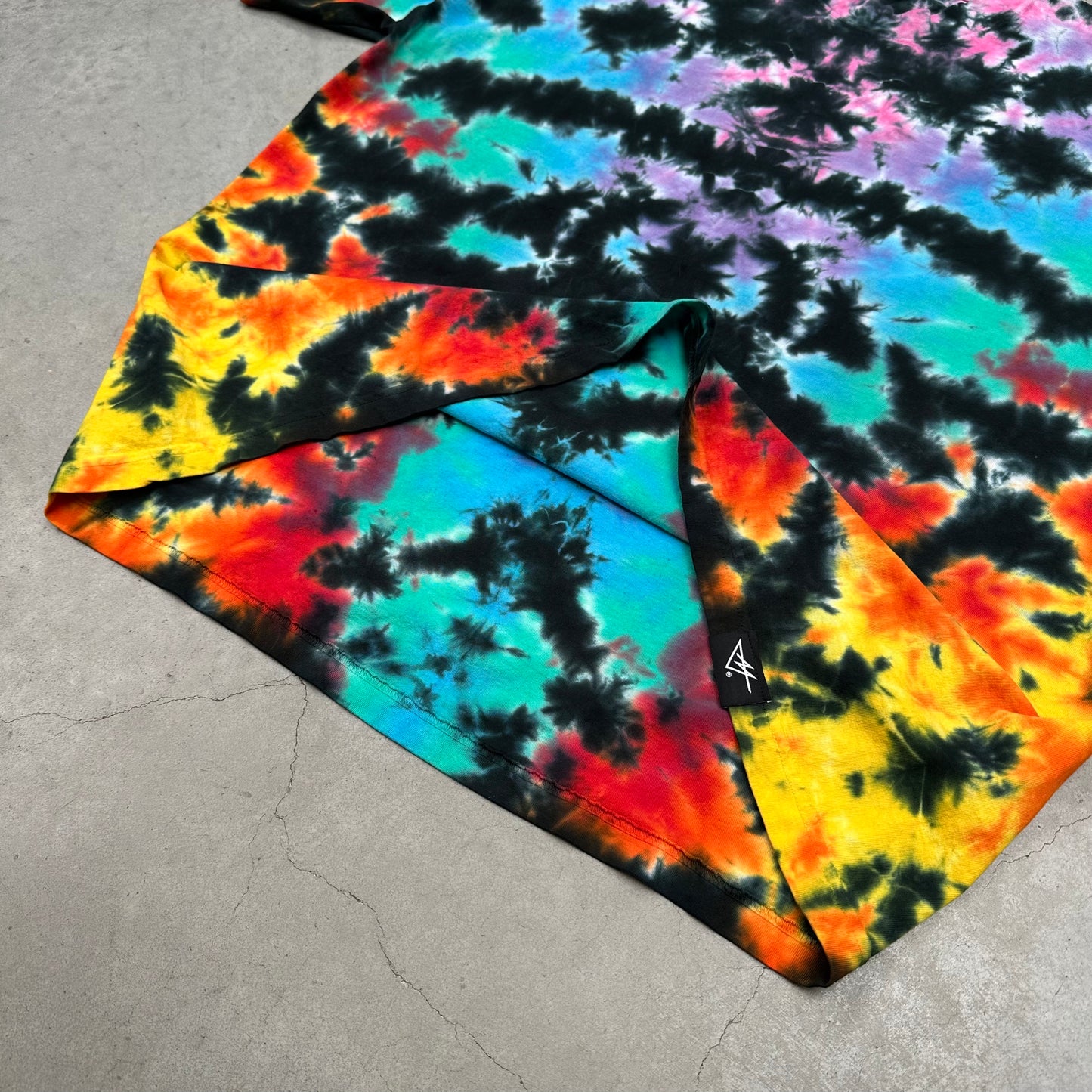 1 of 1 Dark Rainbow T (2XL)