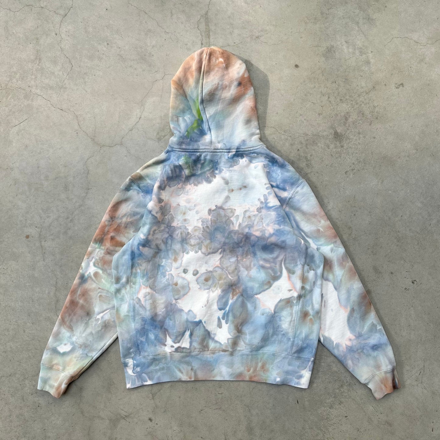 New SEA DUST HOODIE